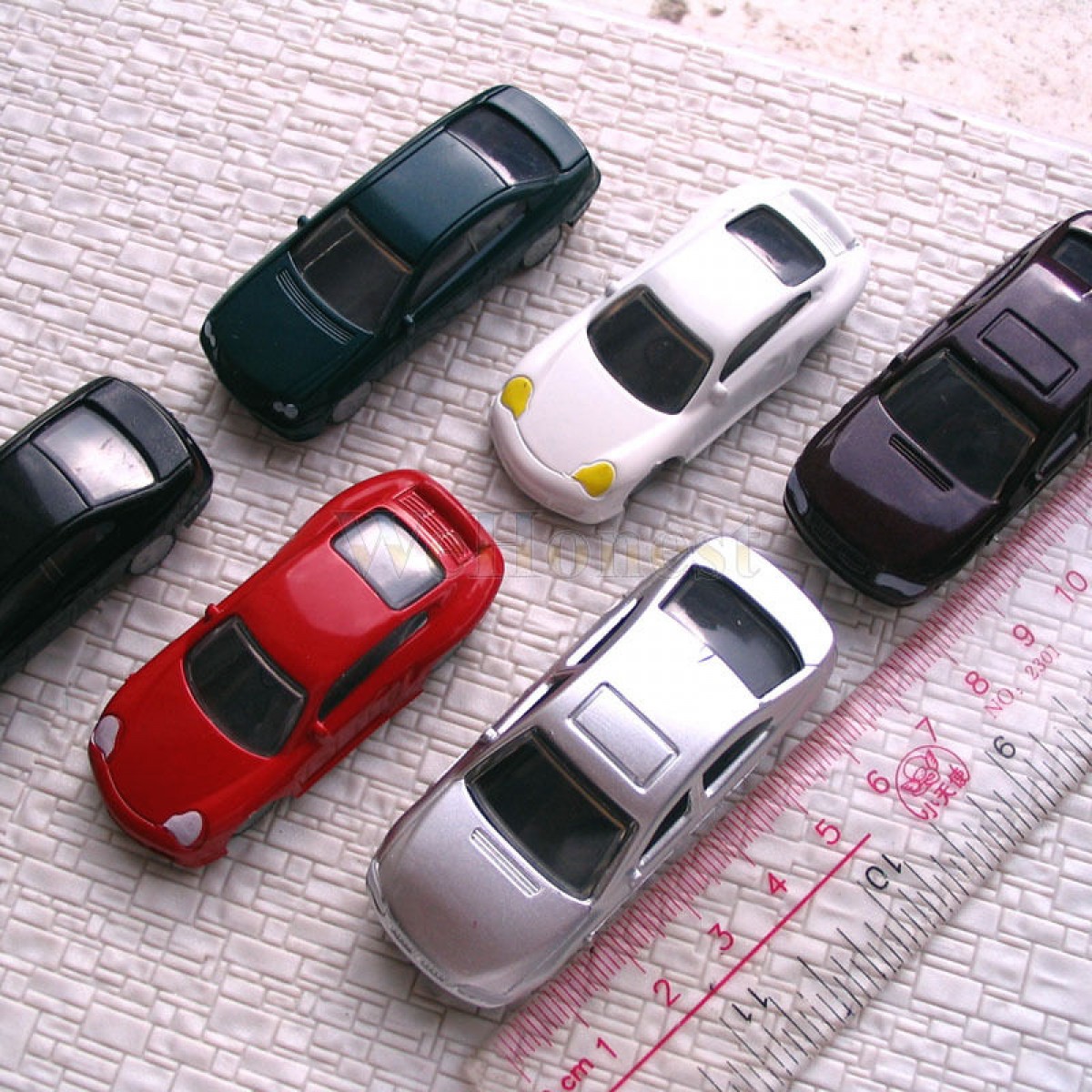 10 pcs OO Scale 1:75th painted Model Cars style #C